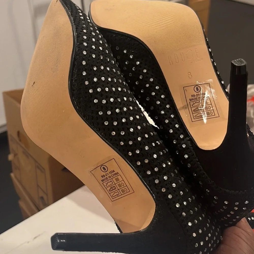 ✨NEW✨EXCEPTIONALLY BEAUTIFUL & SPARKLY RHINESTONE BOOTIES - Picture 4 of 6